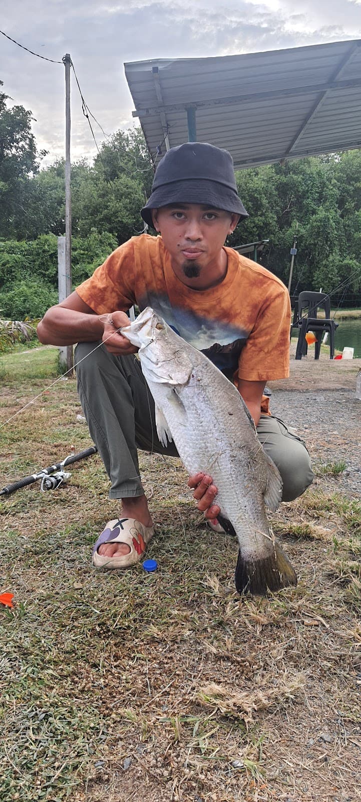 Kolam Pancing Layang Utara (KBY)