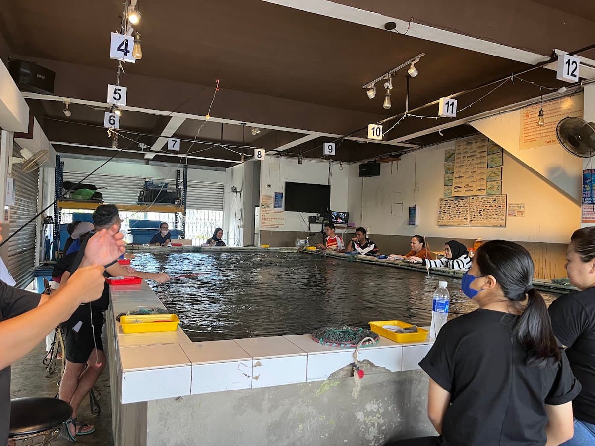 Jeff Prawn Fishing Center Miri