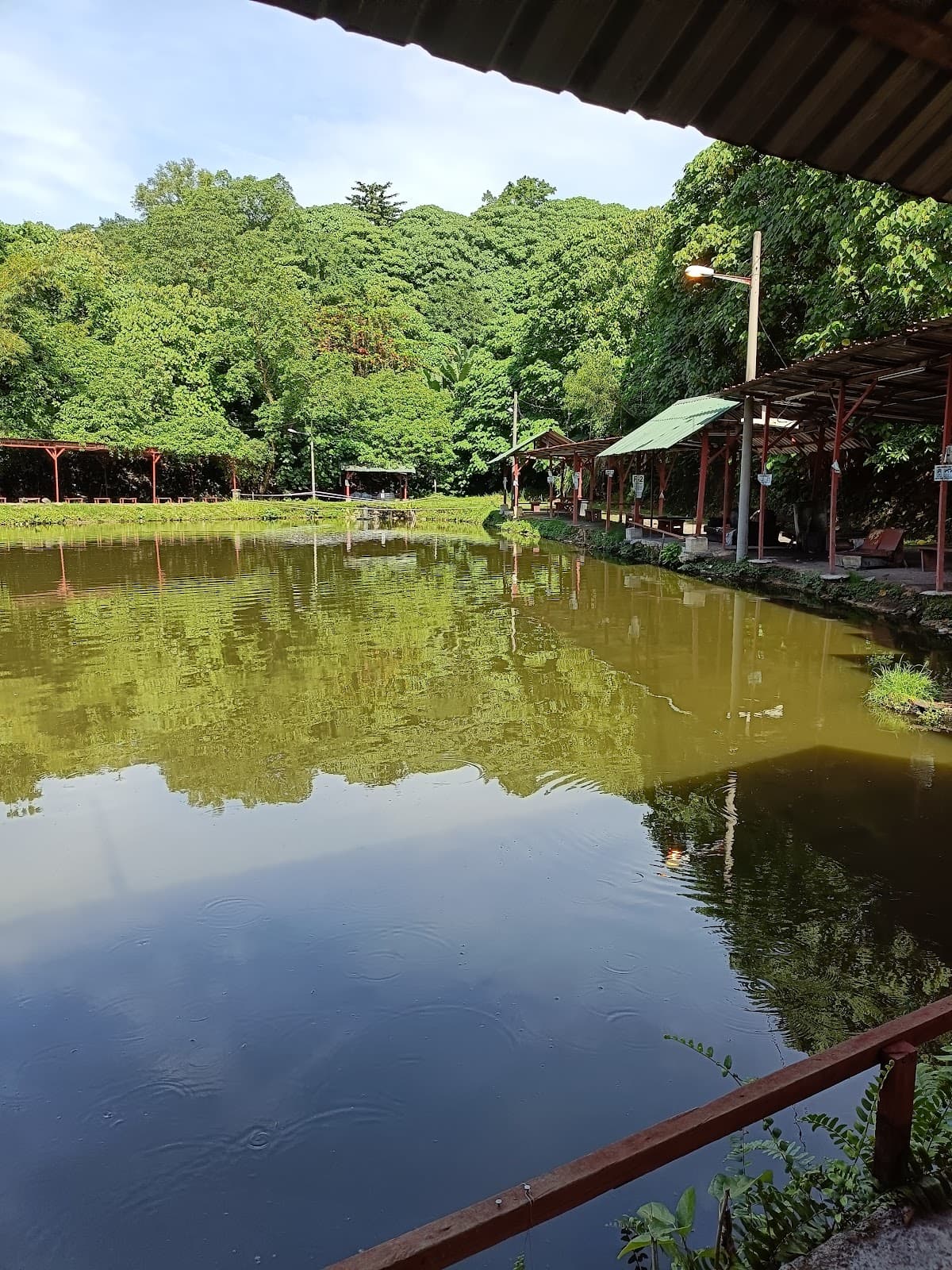Kolam Pancing Kak Wan (Kolam Lum Brothers)