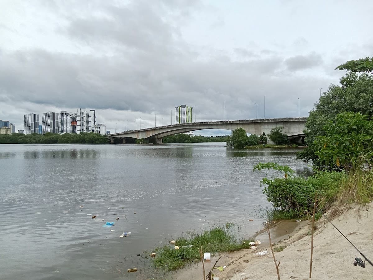 Port memancing Sungai Tebrau