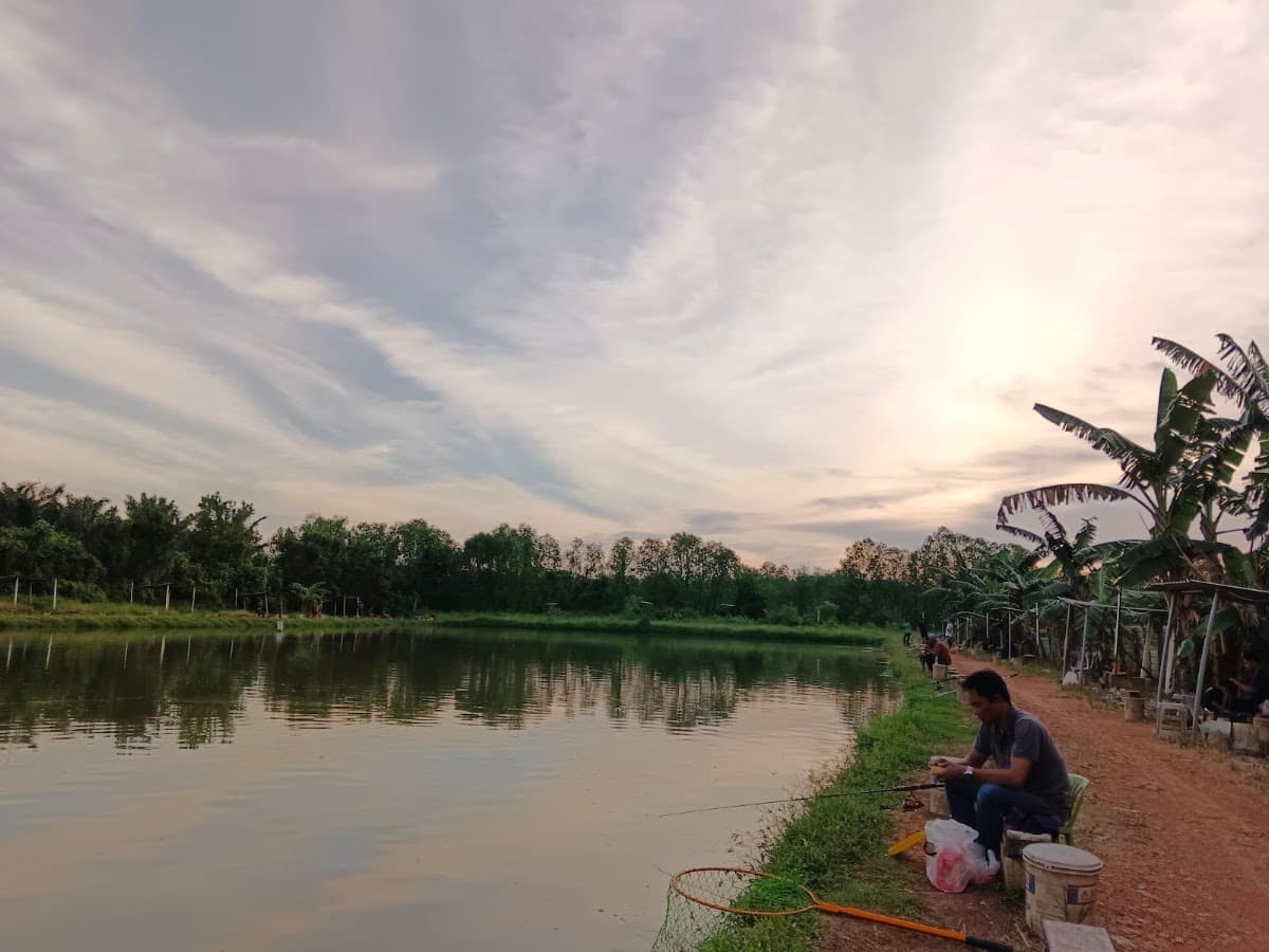 Kolam Pancing Benut
